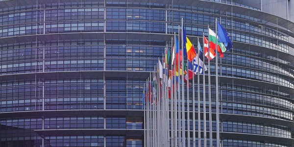 Homöopathie im EU-Parlament: Alternative zu Antibiotika